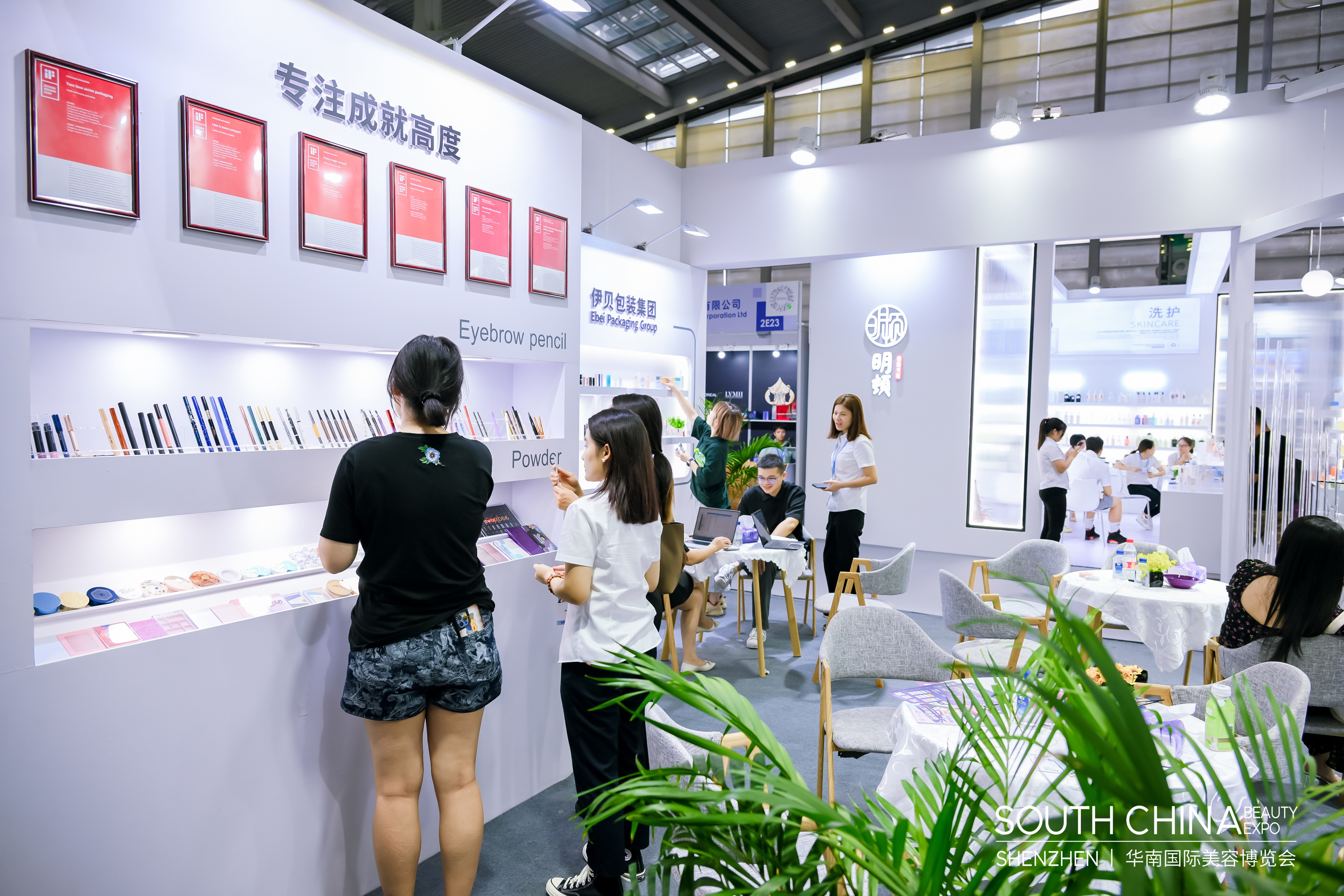 如何讓展臺展覽搭建與展品相得益彰？避免過度個(gè)性化的陷阱
